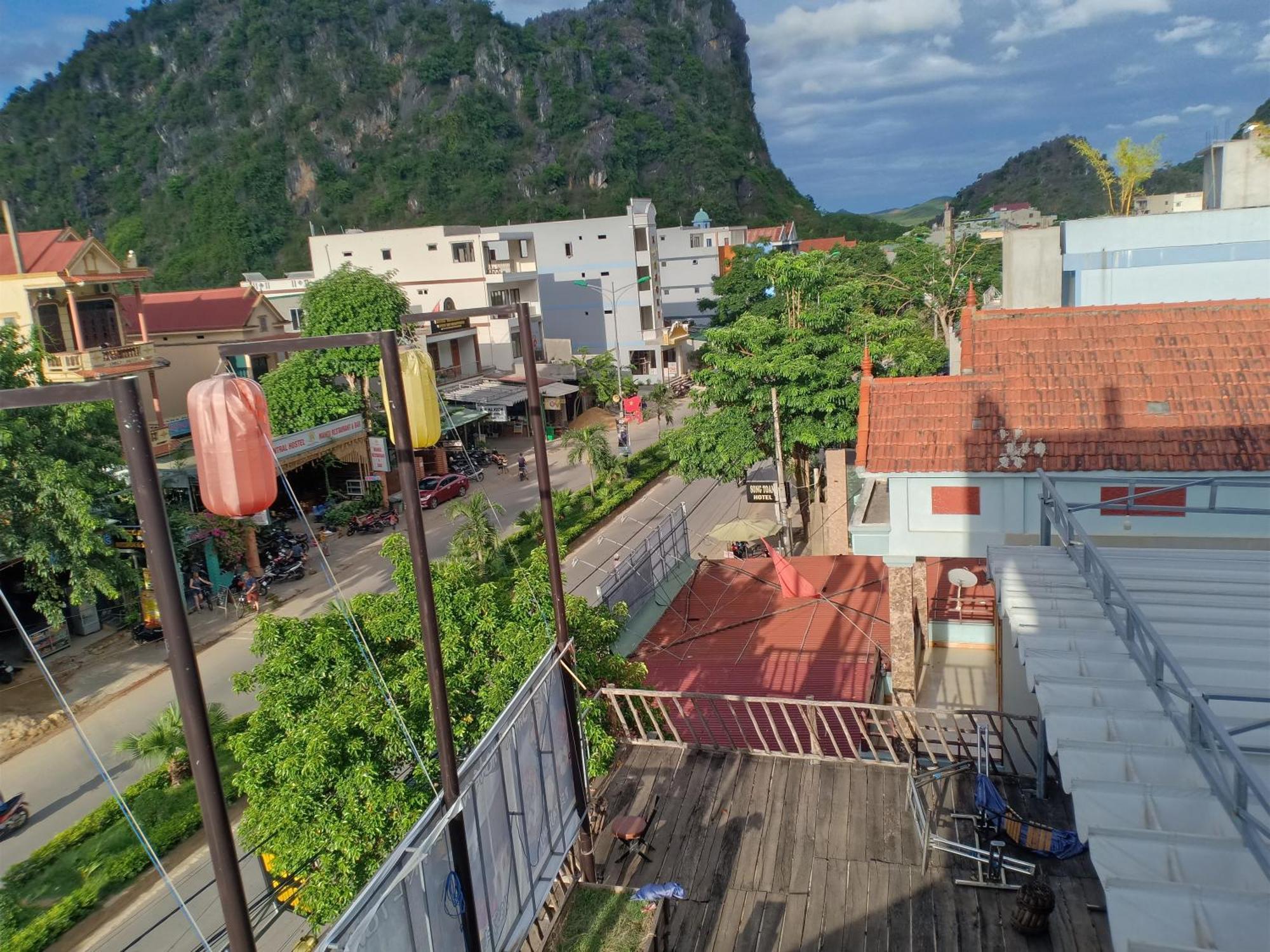 Starlet Hotel Phong Nha Exterior photo